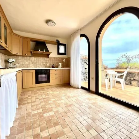 Daire Amazing Views To The Sea With Pool Los Realejos