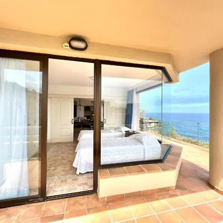 Amazing Views To The Sea With Pool Appartement