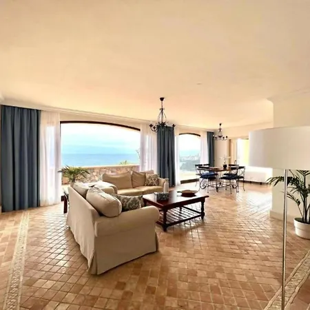 Amazing Views To The Sea With Pool *