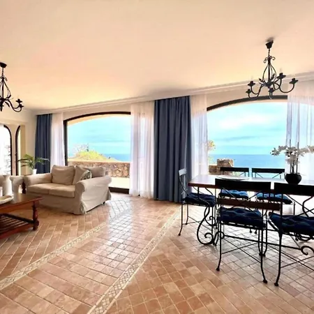 Appartamento Amazing Views To The Sea With Pool