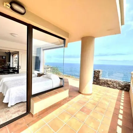 Amazing Views To The Sea With Pool